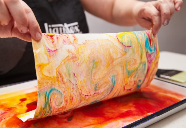 PAPER MARBLING EFFECT WITH ACRYLIC INK – Liquitex